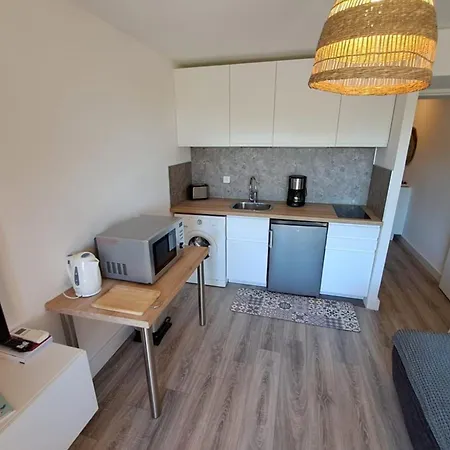 300 M From Saint-clair * Le Lavandou